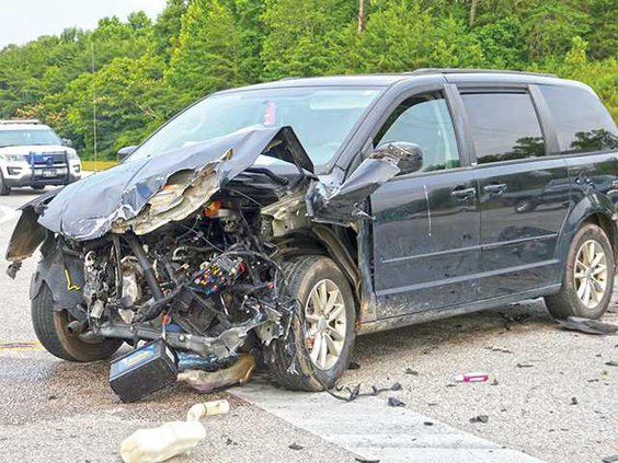 Sparta Highway wreck MINIVAN