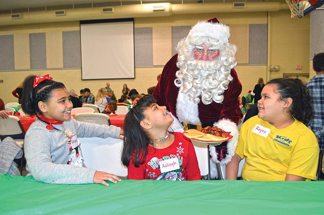 STYLE-Breakfast with Santa-Serving Santa2.jpg