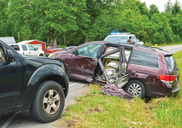 Jacksboro wreck1.jpg