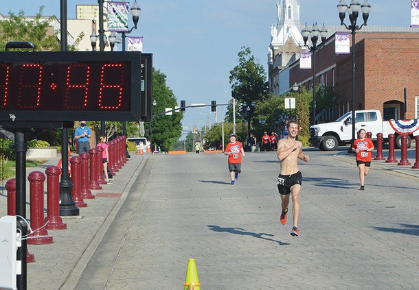Ray Bishop - finish.jpg