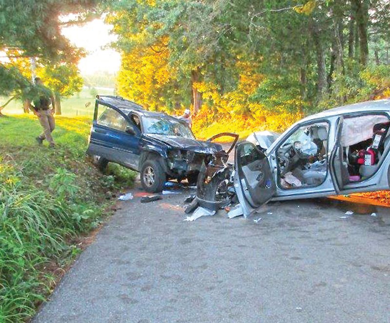 Four airlifted from Viola crash Southern Standard