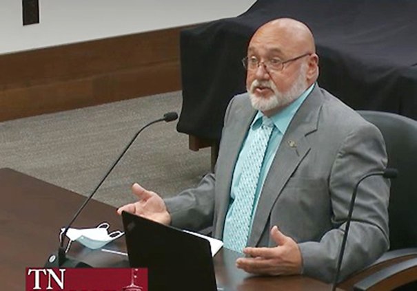 Billy Dycus testifying at House.jpg