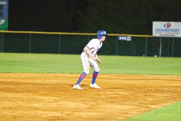 Ben Rivers on basepath 4-6.jpg