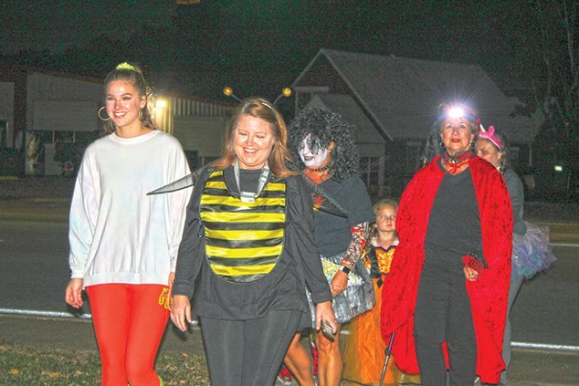 Mad Cow Costume Run 2.jpg