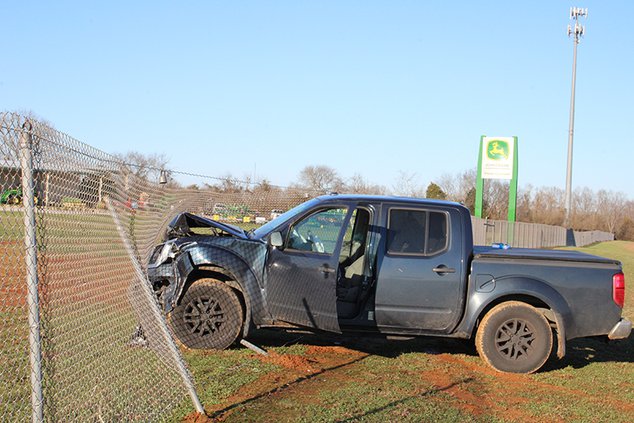 Shangri la Ln Wreck Truck 1.jpg