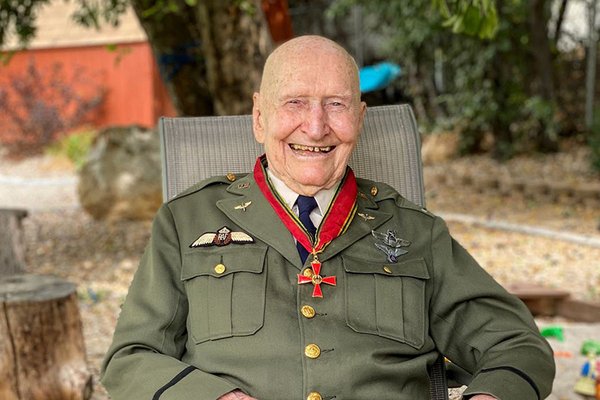 Candy bomber color.jpg