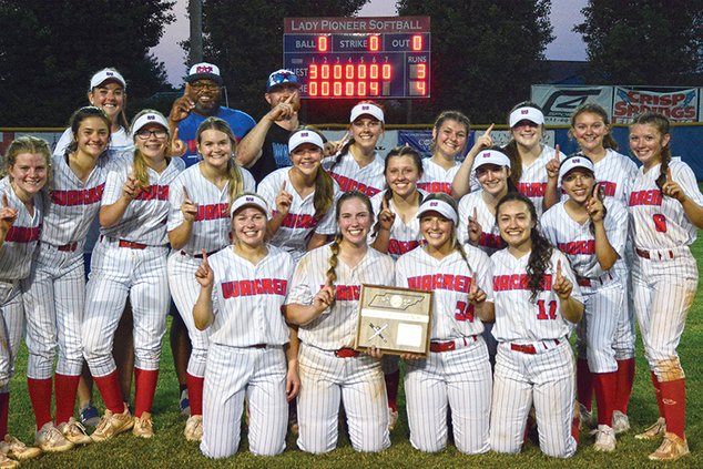 WCHS softball - team.jpg