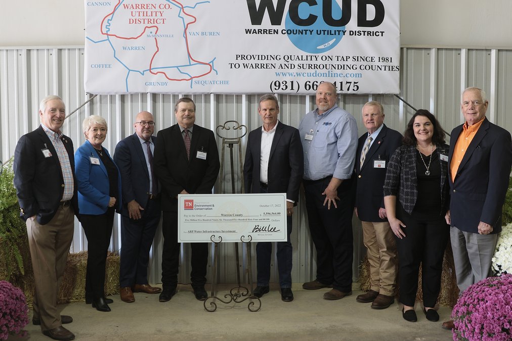 Governor Lee presents grant Southern Standard