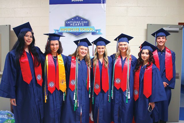 Warren Connect graduates 12 - Southern Standard - Vimarsana News