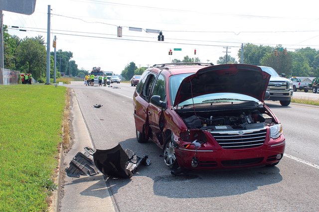 Intersection collision - Southern Standard - Vimarsana News